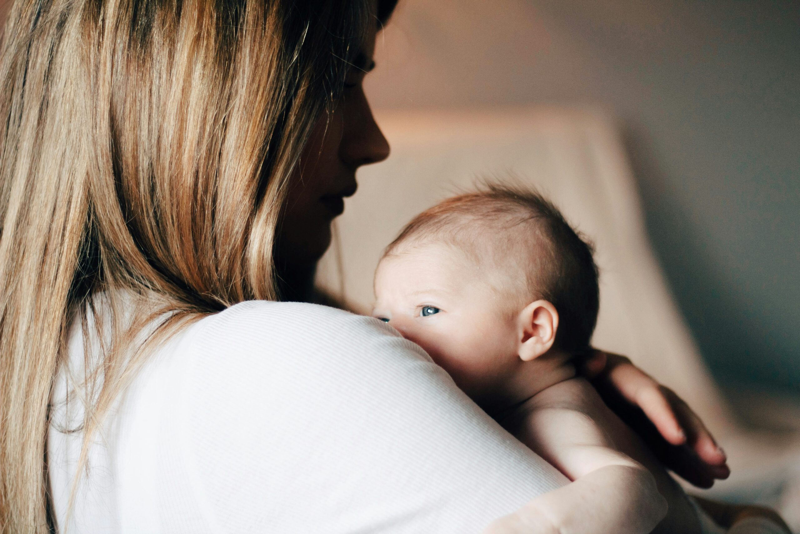 hollie-santos-aUtvHsu8Uzk-unsplash (1)